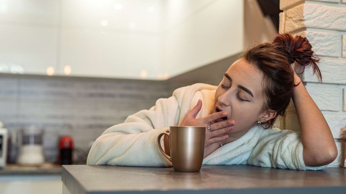 What happens to drink tea every day to overcome sleepiness?